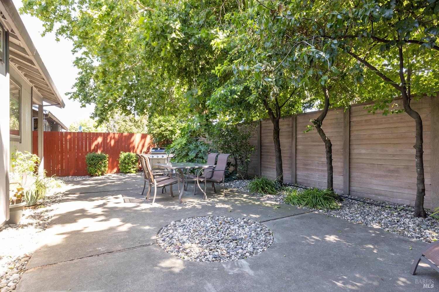 1935 Seville Street Santa Rosa CA 95403