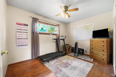 613 Ashbury Avenue Santa Rosa CA 95404