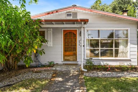 613 Ashbury Avenue Santa Rosa CA 95404