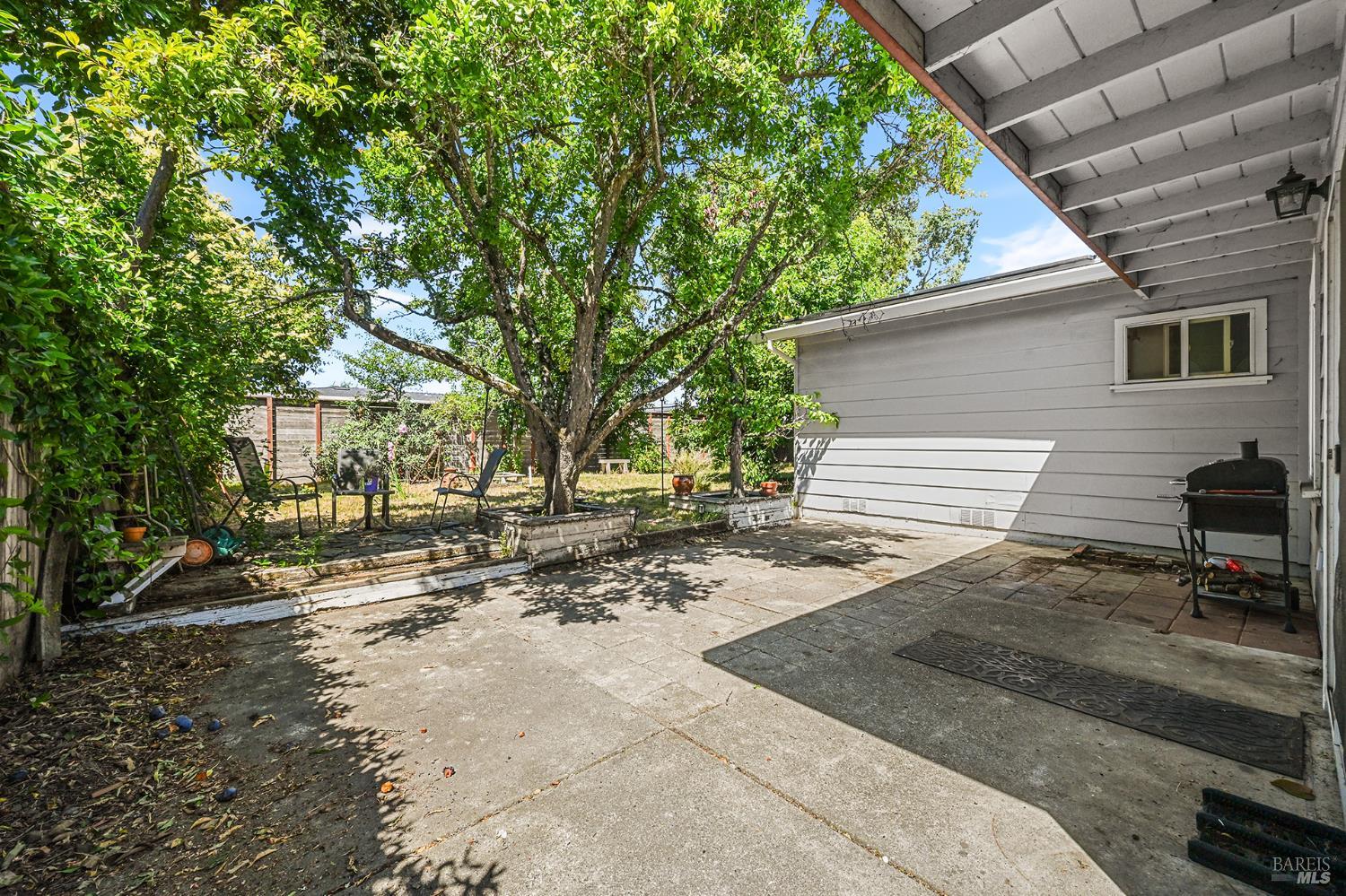 613 Ashbury Avenue Santa Rosa CA 95404