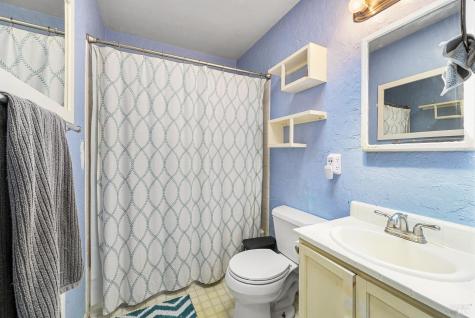 613 Ashbury Avenue Santa Rosa CA 95404
