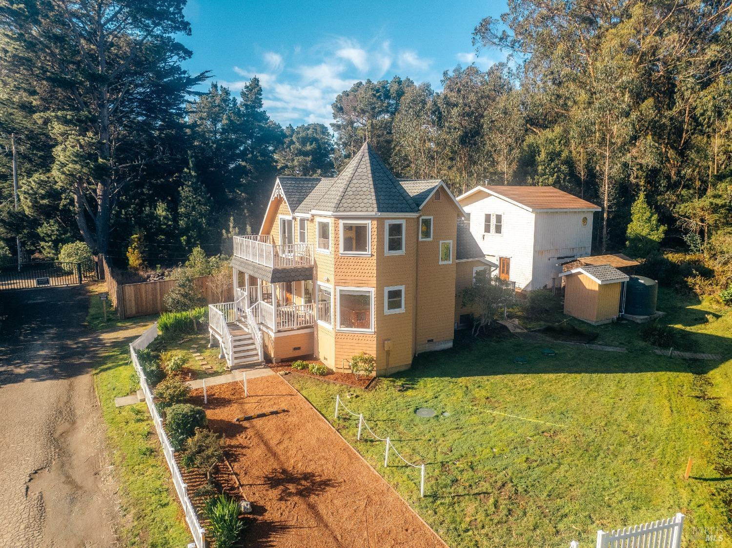 45180 Headlands Drive Mendocino CA 95460