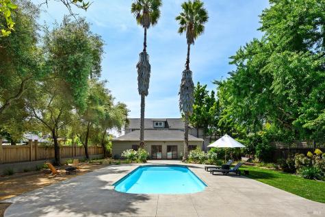438 Matheson Street Healdsburg CA 95448