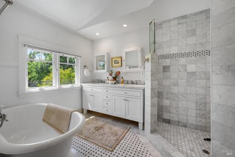 438 Matheson Street Healdsburg CA 95448