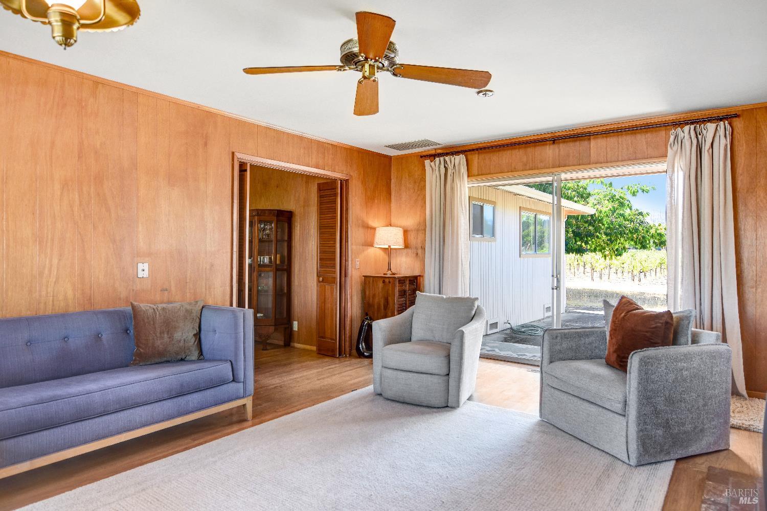 2040 Olive Avenue St. Helena CA 94574