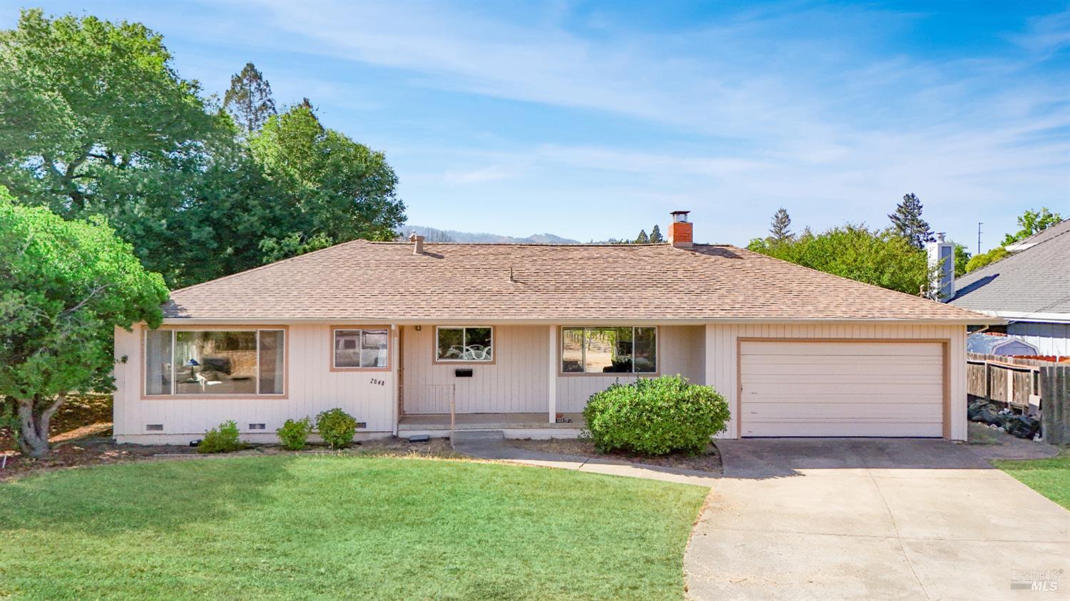2040 Olive Avenue St. Helena CA 94574