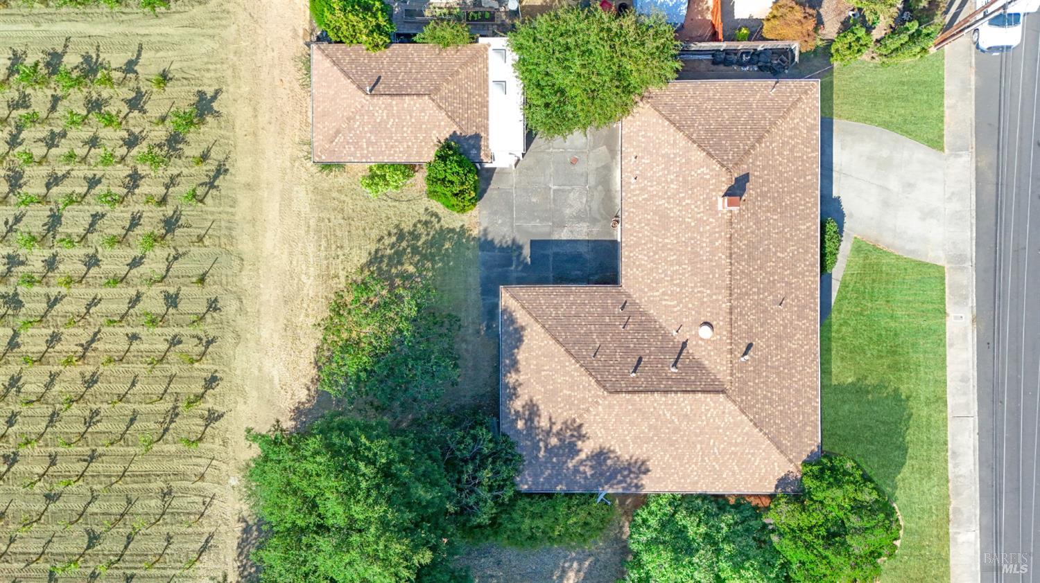 2040 Olive Avenue St. Helena CA 94574