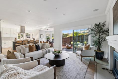 4 Rondee Lane Novato CA 94945