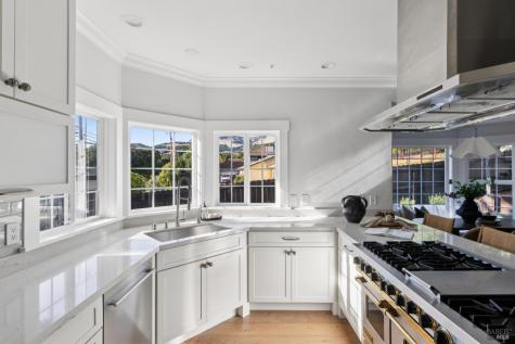 4 Rondee Lane Novato CA 94945