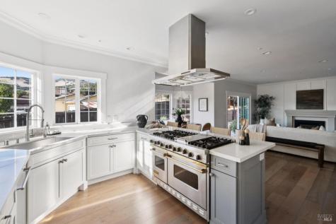 4 Rondee Lane Novato CA 94945