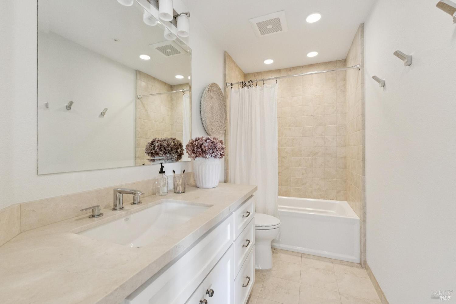 4 Rondee Lane Novato CA 94945