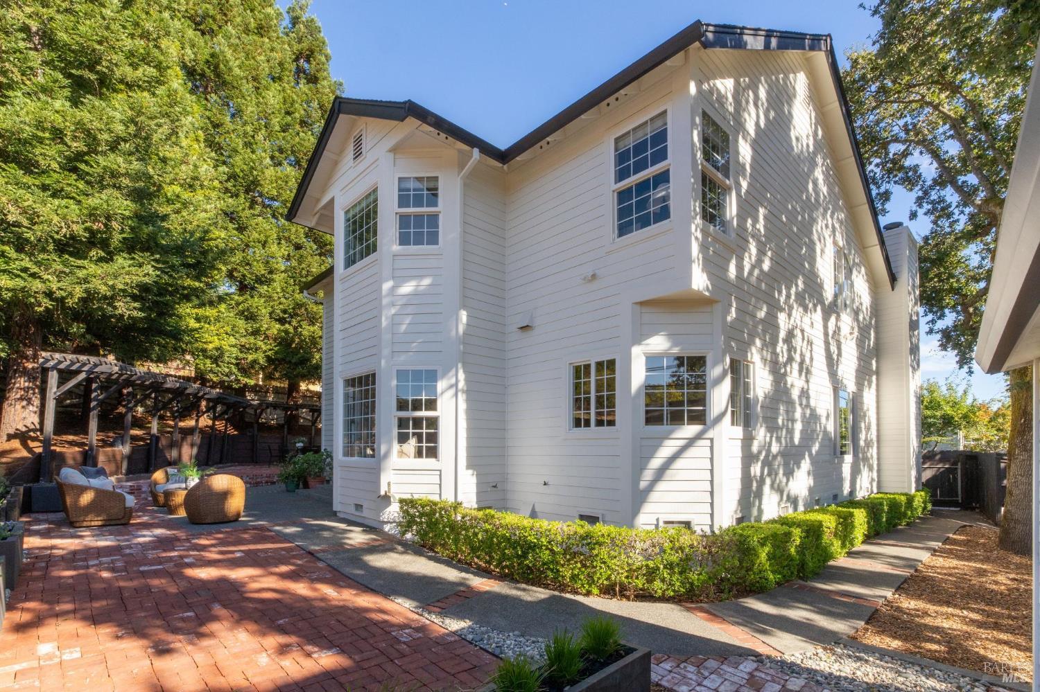 4 Rondee Lane Novato CA 94945