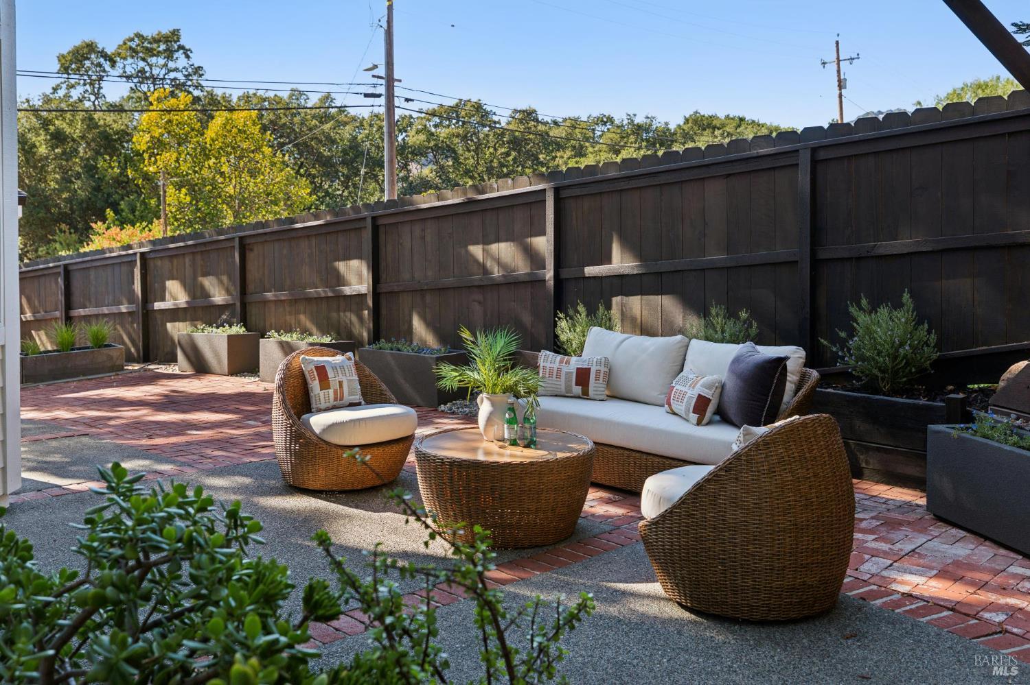 4 Rondee Lane Novato CA 94945
