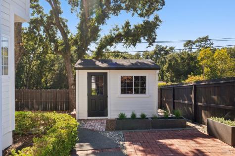 4 Rondee Lane Novato CA 94945