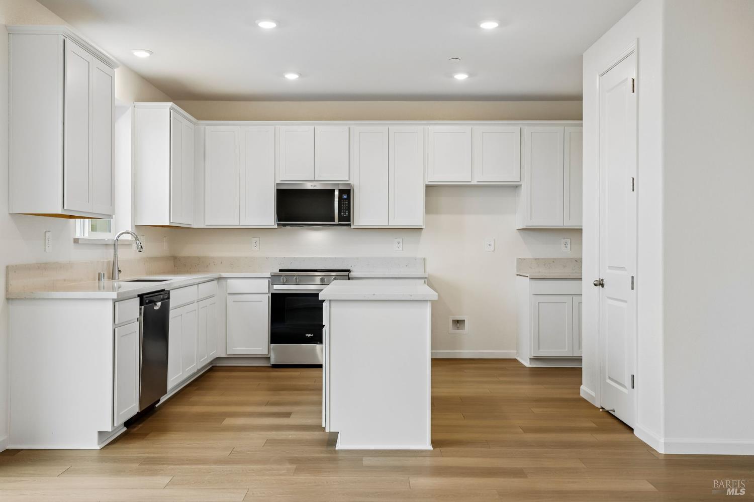 5884 Trailblaze Drive Fairfield CA 94533