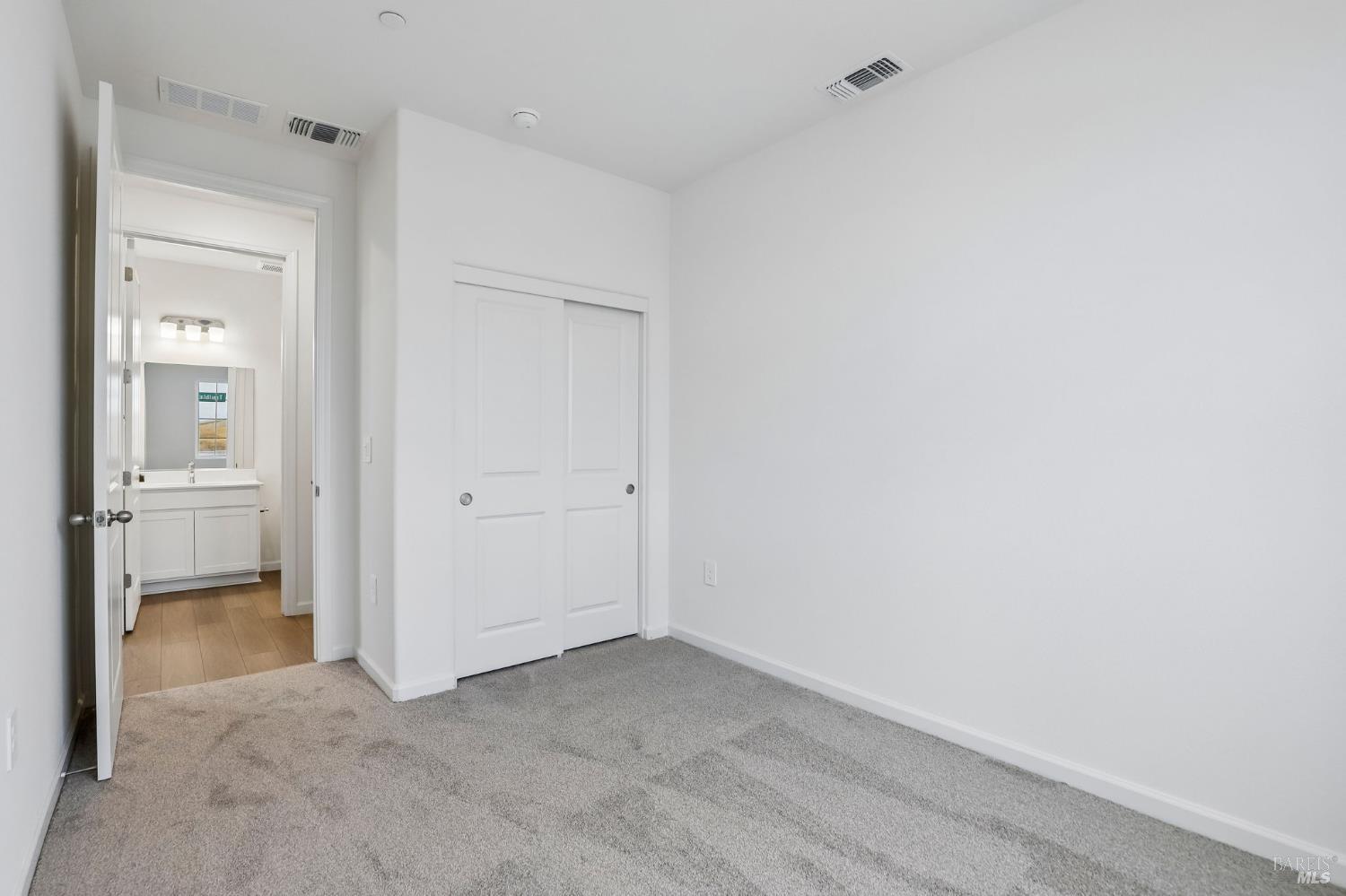 5884 Trailblaze Drive Fairfield CA 94533