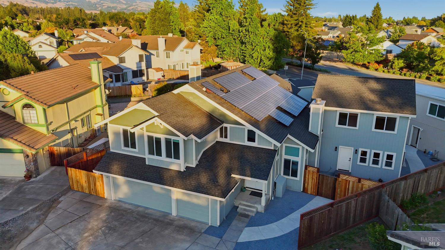 7200 Roxanne Lane Rohnert Park CA 94928