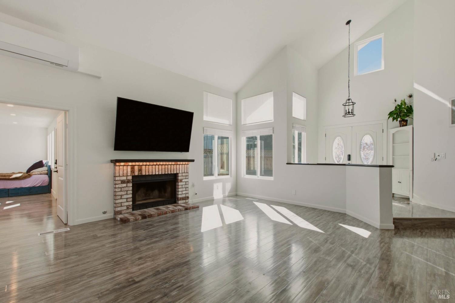 7200 Roxanne Lane Rohnert Park CA 94928