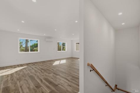 7200 Roxanne Lane Rohnert Park CA 94928