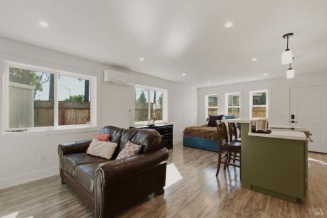 7200 Roxanne Lane Rohnert Park CA 94928