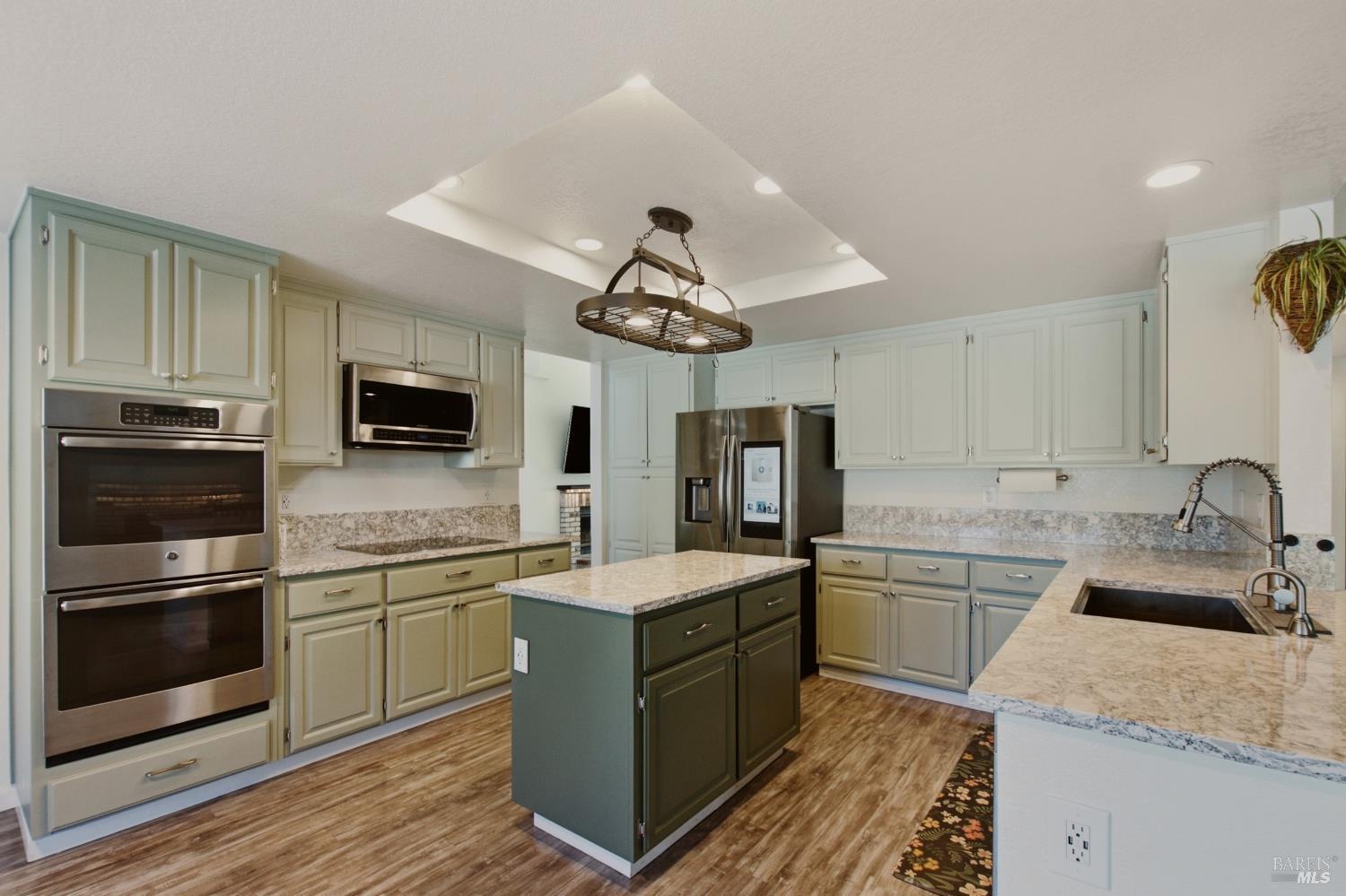 7200 Roxanne Lane Rohnert Park CA 94928