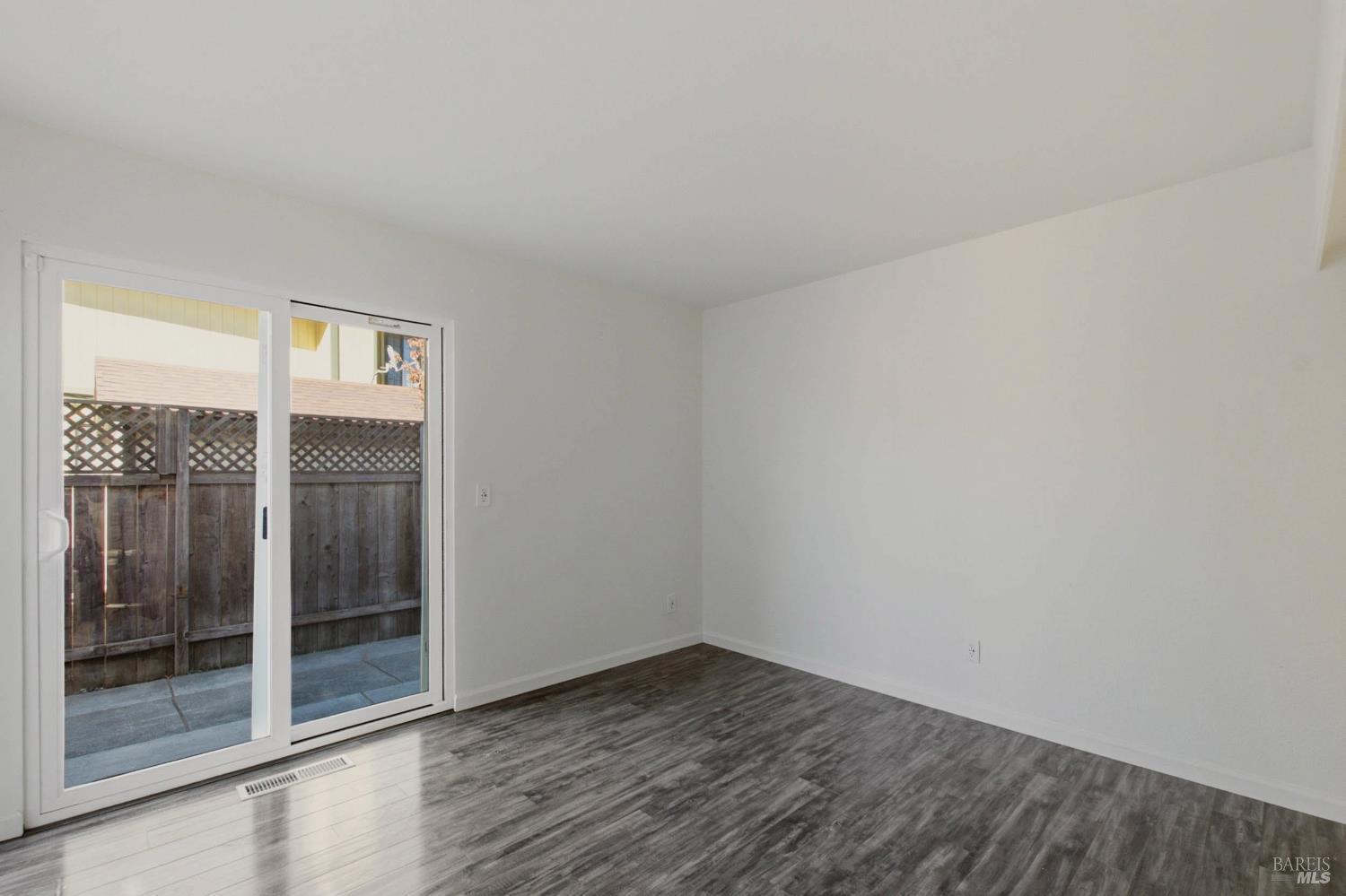 7200 Roxanne Lane Rohnert Park CA 94928