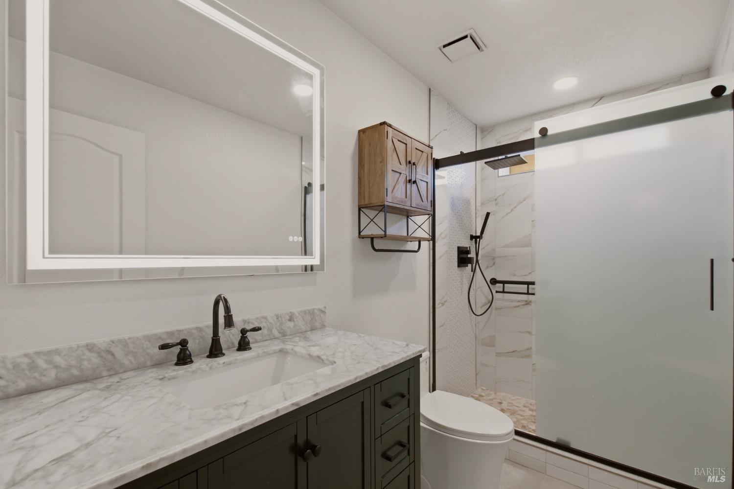 7200 Roxanne Lane Rohnert Park CA 94928