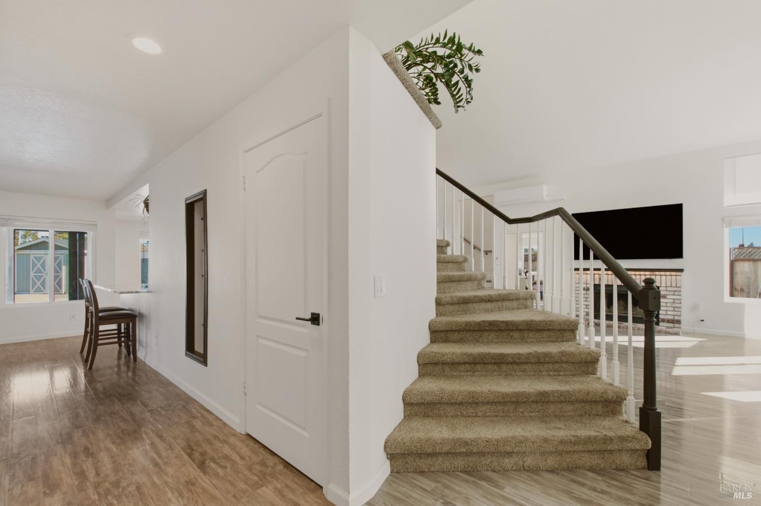7200 Roxanne Lane Rohnert Park CA 94928