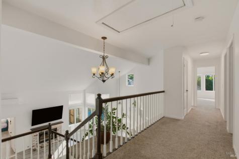 7200 Roxanne Lane Rohnert Park CA 94928
