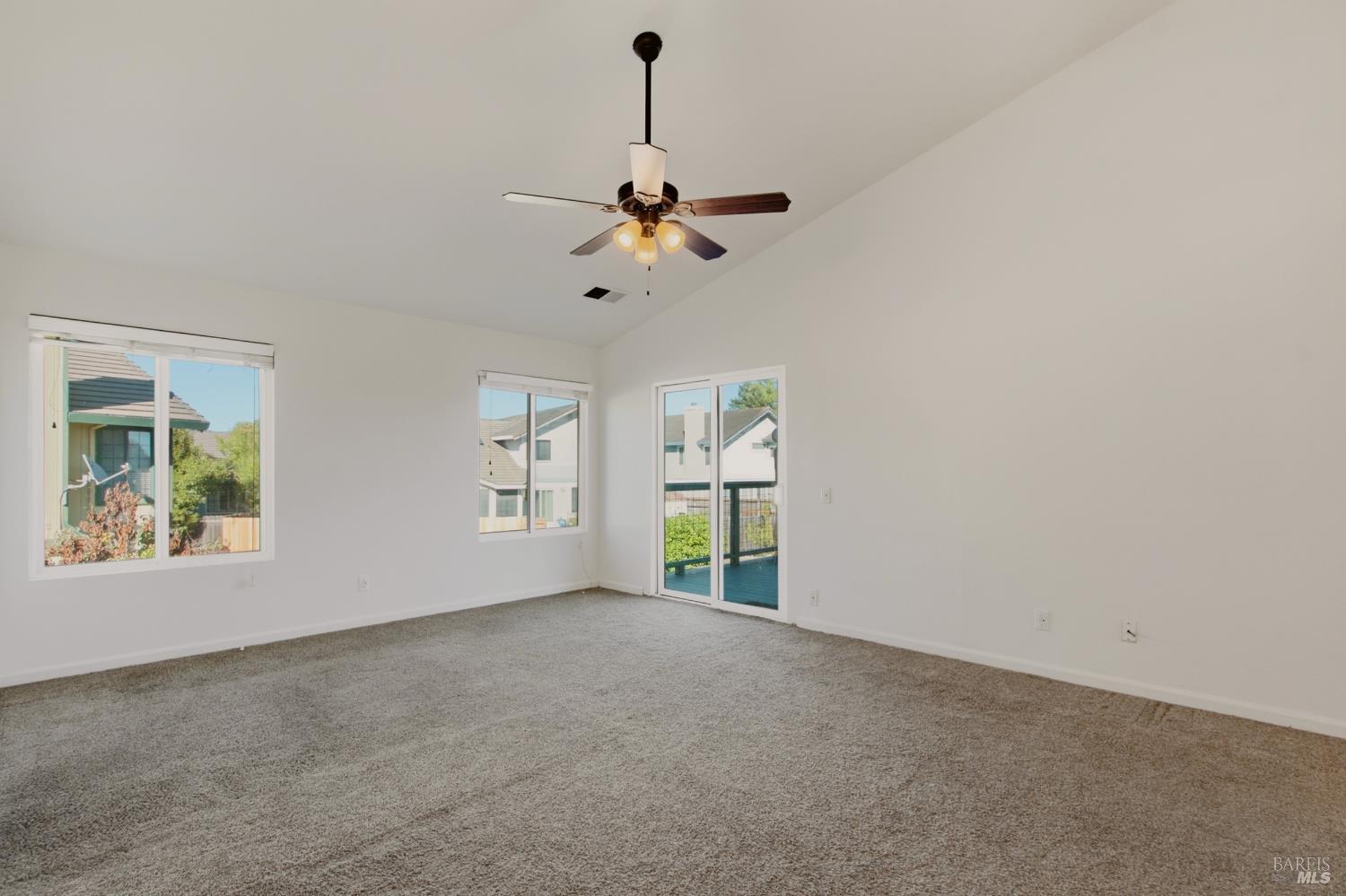 7200 Roxanne Lane Rohnert Park CA 94928