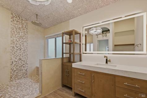 7200 Roxanne Lane Rohnert Park CA 94928