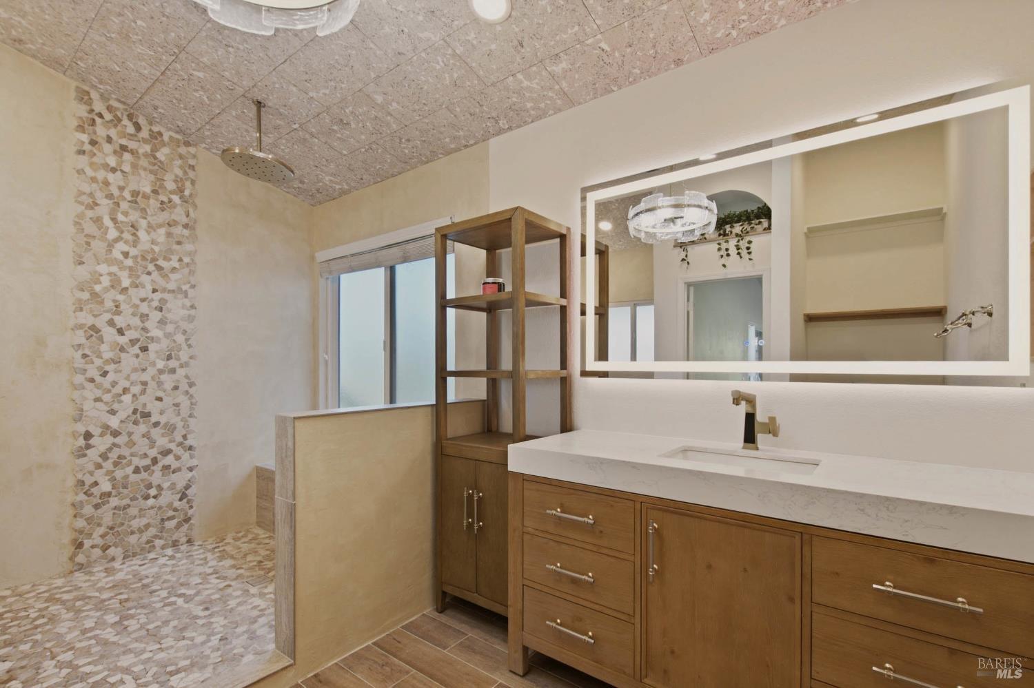 7200 Roxanne Lane Rohnert Park CA 94928