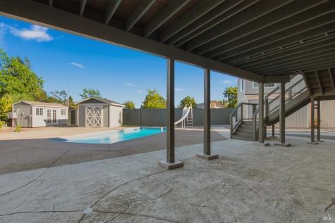 7200 Roxanne Lane Rohnert Park CA 94928