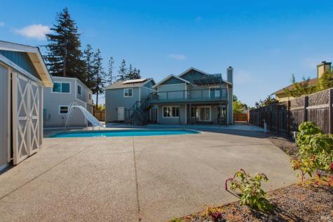 7200 Roxanne Lane Rohnert Park CA 94928