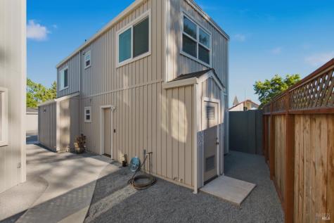 7200 Roxanne Lane Rohnert Park CA 94928