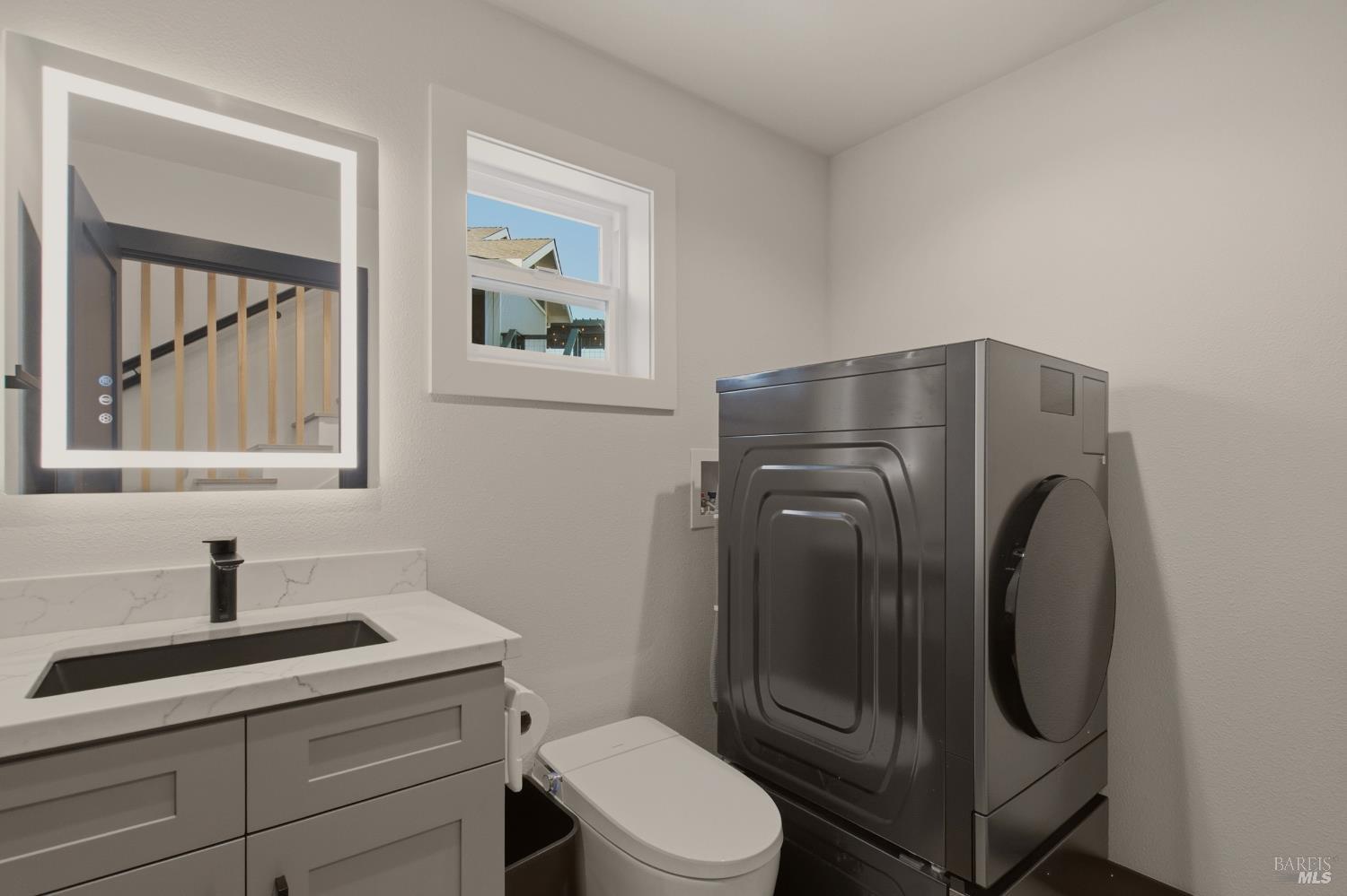 7200 Roxanne Lane Rohnert Park CA 94928