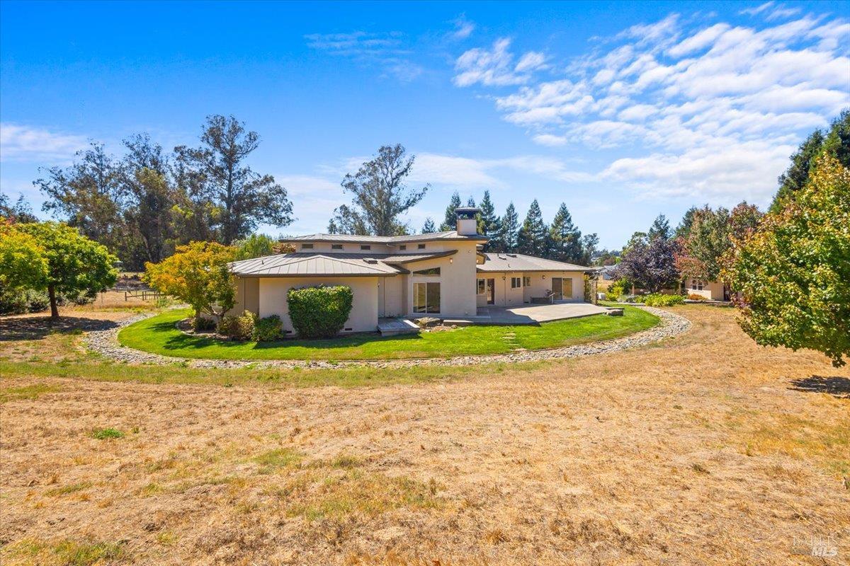 5185 Hessel Road Sebastopol CA 95472
