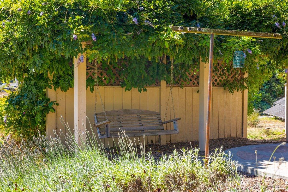 5185 Hessel Road Sebastopol CA 95472