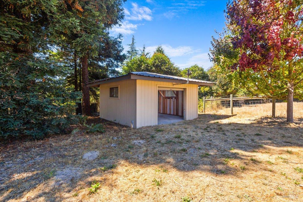 5185 Hessel Road Sebastopol CA 95472