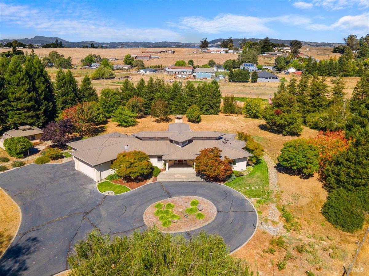 5185 Hessel Road Sebastopol CA 95472