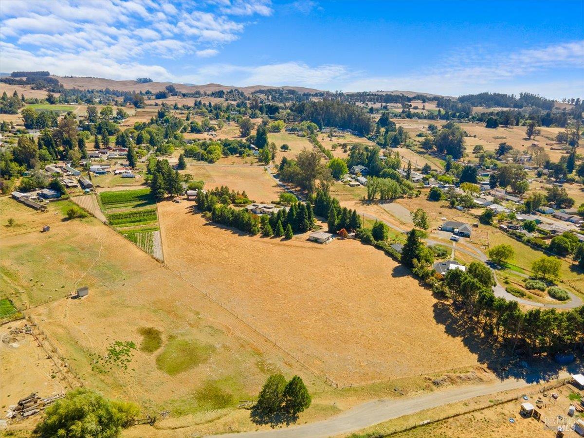 5185 Hessel Road Sebastopol CA 95472