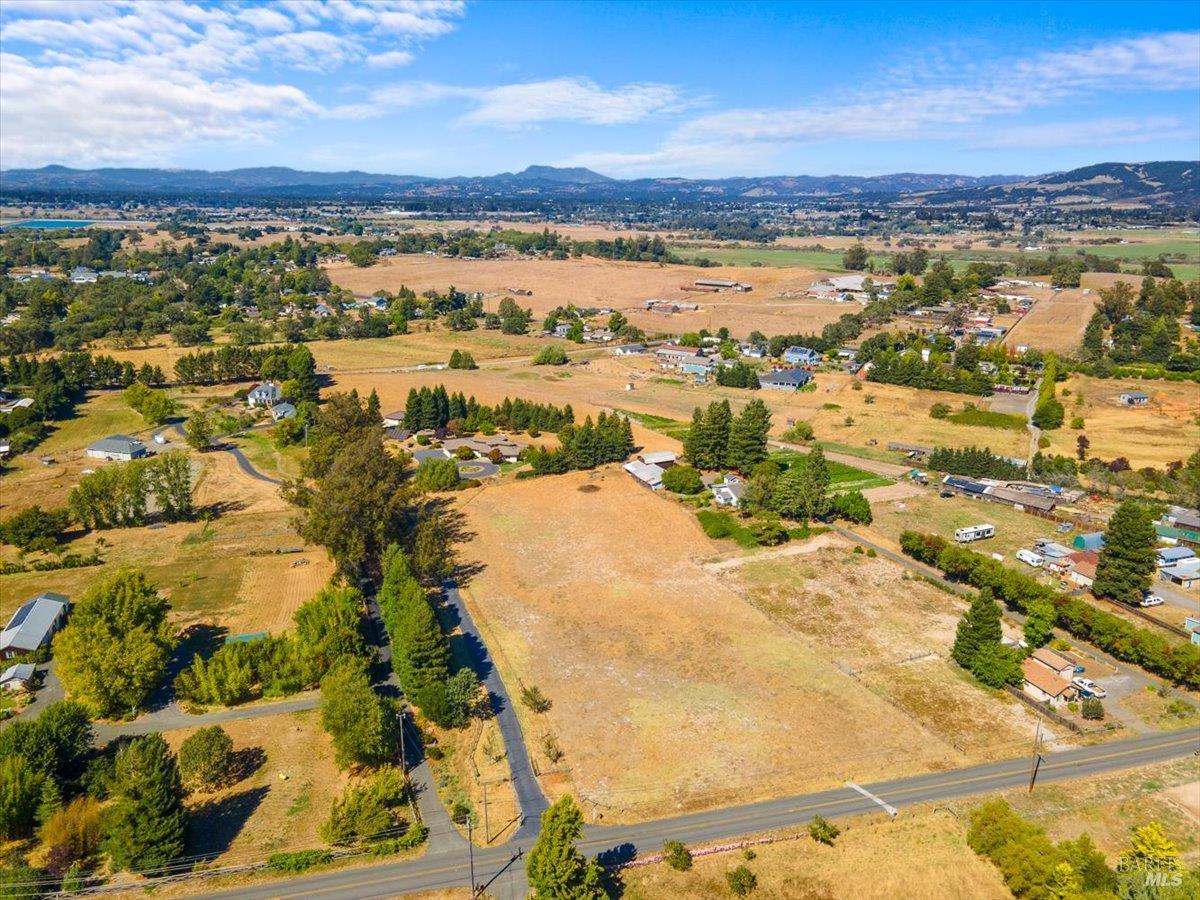 5185 Hessel Road Sebastopol CA 95472