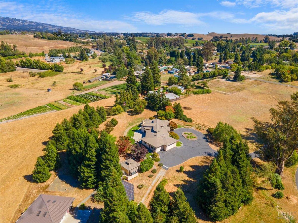 5185 Hessel Road Sebastopol CA 95472