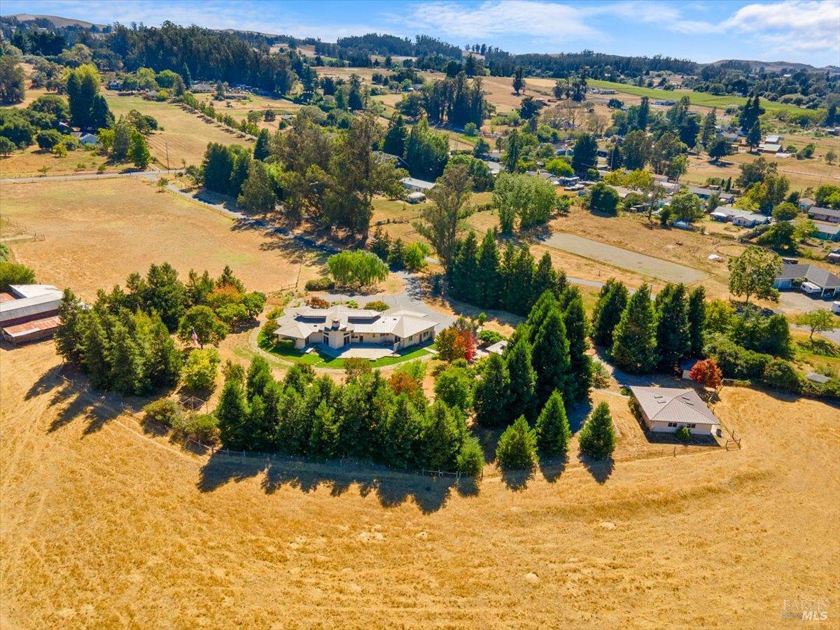 5185 Hessel Road Sebastopol CA 95472