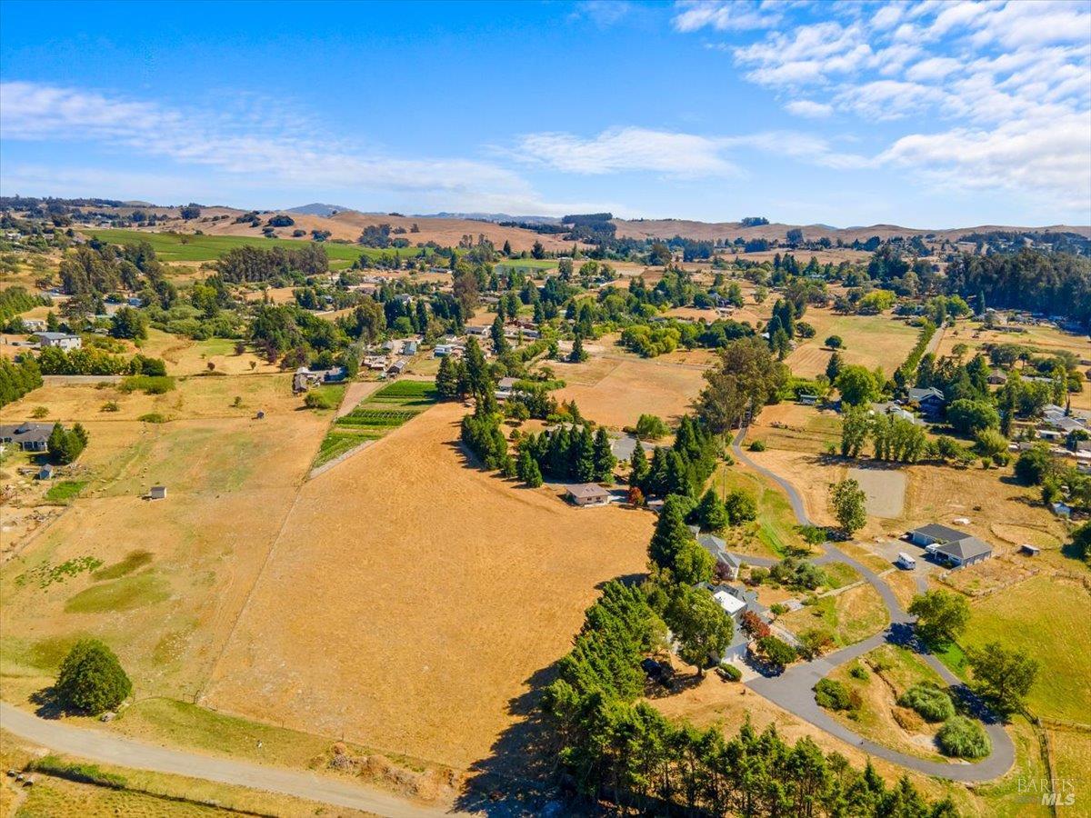5185 Hessel Road Sebastopol CA 95472