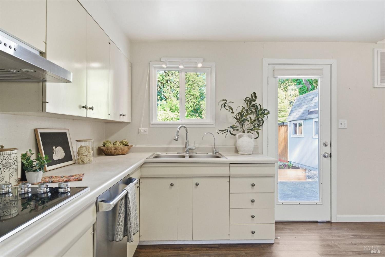 8843 Marianna Drive Forestville CA 95436