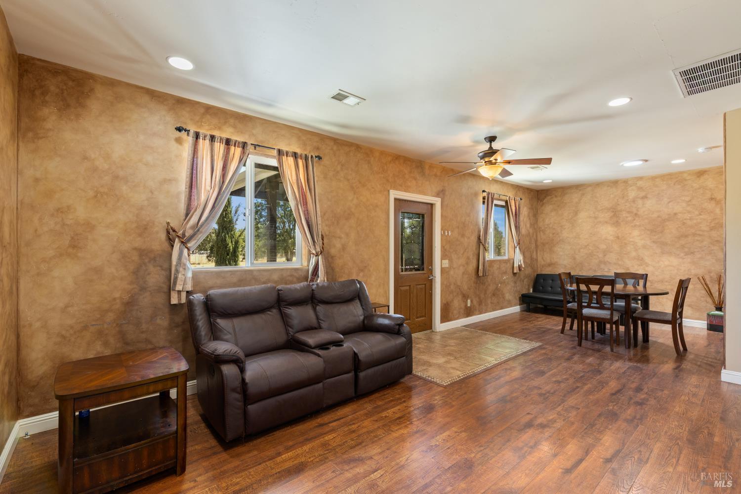 3345 Ackley Road Lakeport CA 95453