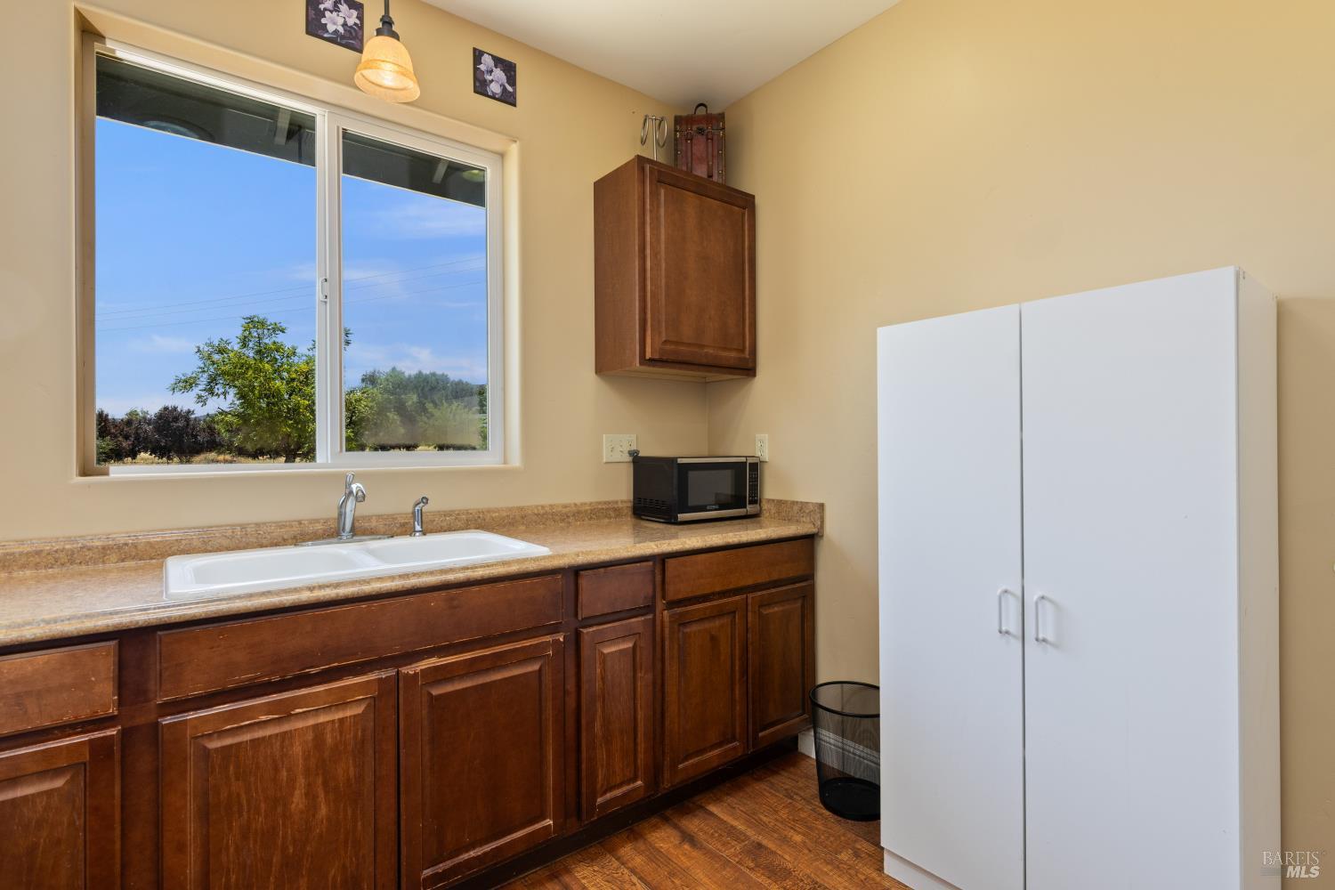 3345 Ackley Road Lakeport CA 95453