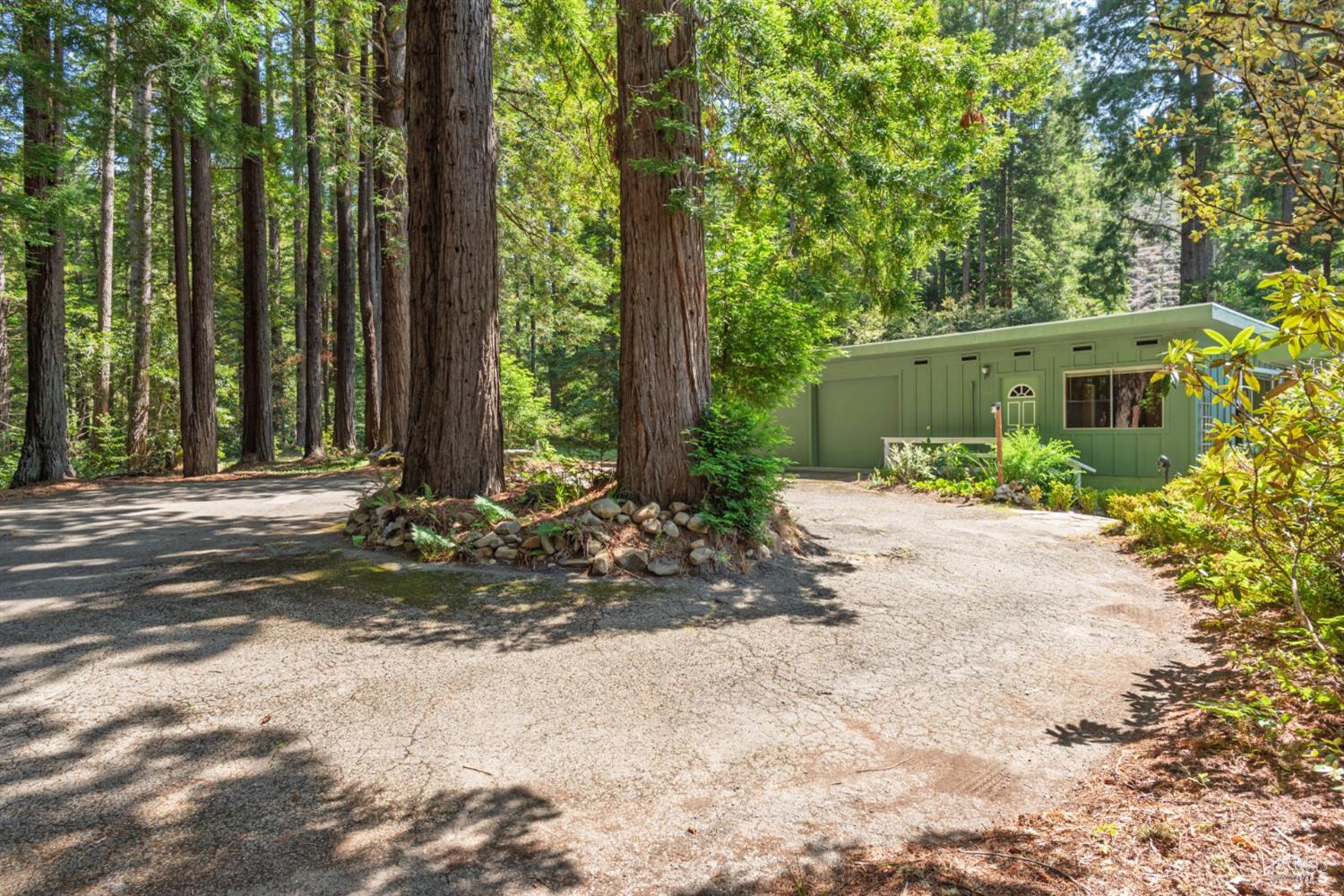 32401 S Highway 1 Gualala CA 95445