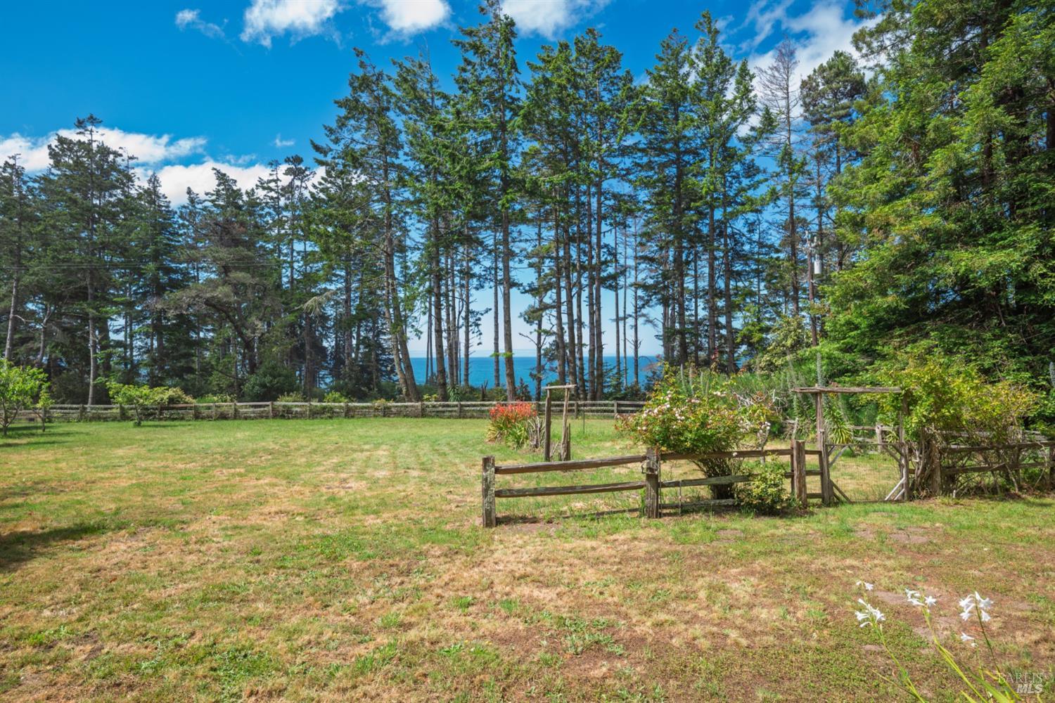 32401 S Highway 1 Gualala CA 95445
